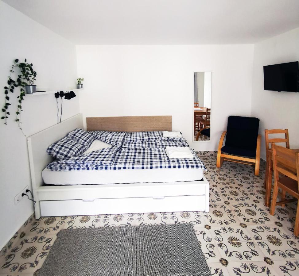Nest Apartman Balatonszarszo Bagian luar foto